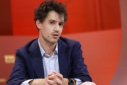 六爻教程人工智能实验室Mistral将推出其首款推理模型，挑战 OpenAI